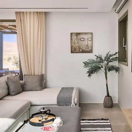 Brand New Luxury House Near Molos Beach! 别墅